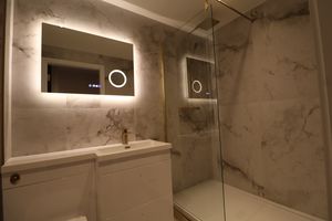 Photo 6- click for photo gallery